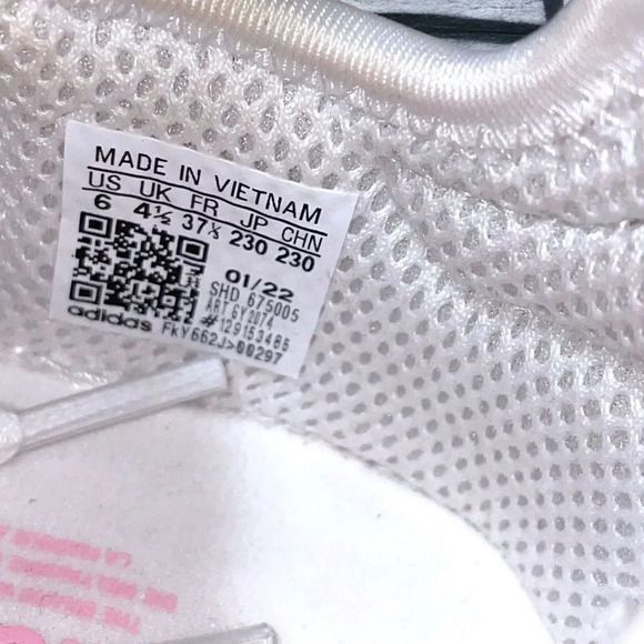 WOMENS ADIDAS NMD R1 WHITE/GREY/ PINK RUNNING SHOES SIZE 6 - Picture 8 of 16